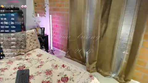 Snapshot of jesiica_bunny chatting on May 14, 9:32 pm Jessi online show from May 14, 9:32 pm