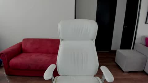 jess_rosse online show from June 1, 7:26 pm