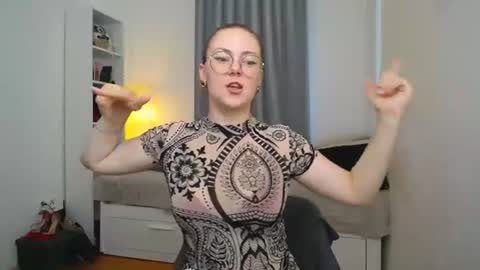 Jessa Rouds online show from July 9, 7:34 am