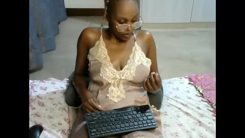 jessajoyy online show from February 9, 7:41 pm