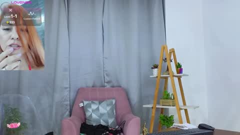 bella  adams online show from December 20, 1:03 am