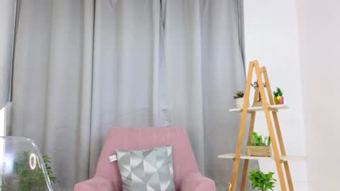 bella  adams online show from December 28, 1:39 am