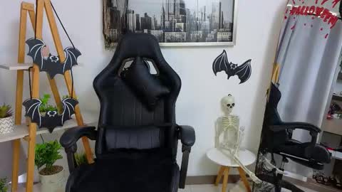 bella  adams online show from October 25, 1:29 pm