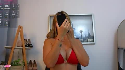 bella  adams online show from November 29, 10:07 am