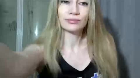 Snapshot of jessfox1 chatting on January 26, 12:16 am JessFox1 online show from January 26, 12:16 am