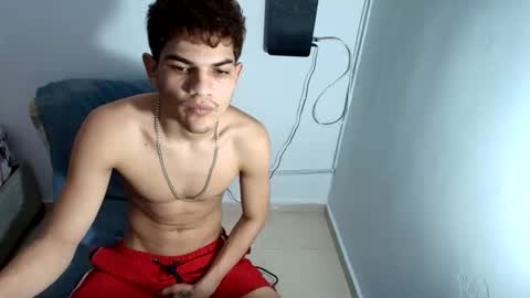 jesshot_bigcock online show from March 8, 8:23 pm