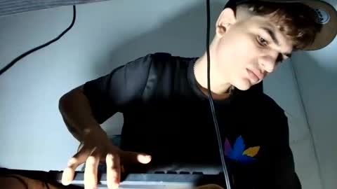 jesshot_bigcock online show from March 19, 9:35 am