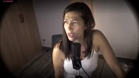 Jessica Gomez online show from July 11, 4:15 am
