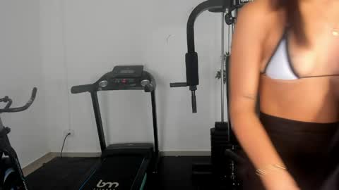 Jess online show from May 2, 1:38 pm