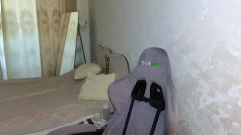 Jessy online show from October 1, 5:57 am