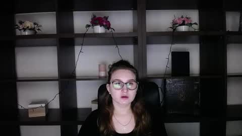 jessica_moul online show from January 25, 11:23 am