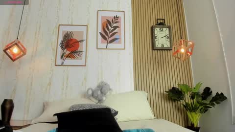 Jessica Pethersson  online show from December 20, 2:49 pm