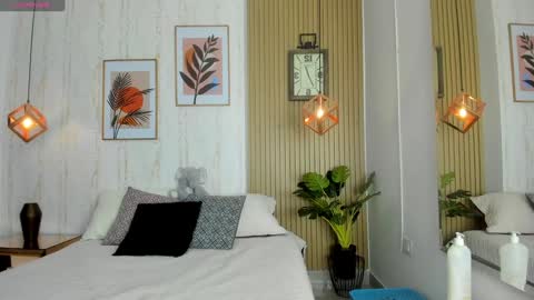 Jessica Pethersson  online show from December 30, 5:34 pm