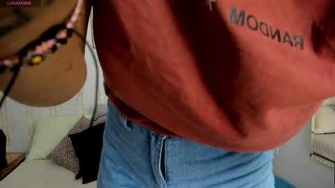 Jessica Pethersson  online show from January 5, 6:13 pm