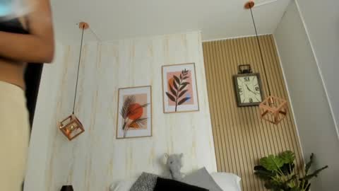 Jessica Pethersson  online show from January 18, 5:37 pm