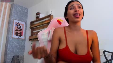 Jessica Pethersson  online show from February 25, 2:11 pm