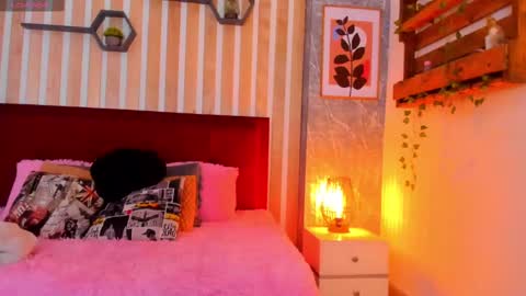 Jessica Pethersson  online show from February 28, 5:04 pm