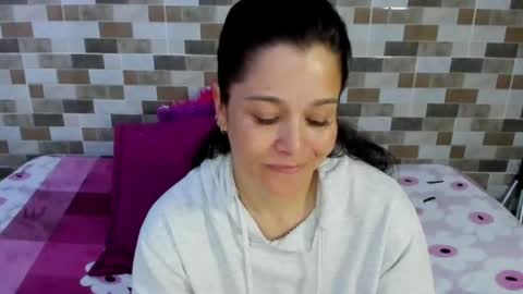 Snapshot of jessica_robertss chatting on June 19, 11:30 pm jessimodel independient online show from June 19, 11:30 pm