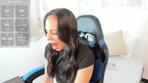 Snapshot of jessica_taylor_22 chatting on May 25, 7:42 pm jessica_taylor_22 online show from May 25, 7:42 pm