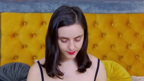 Snapshot of jessica_whitte_ chatting on November 20, 4:01 am Jessica White online show from November 20, 4:01 am