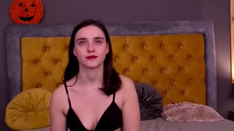 Snapshot of jessica_whitte_ chatting on December 1, 4:50 am Jessica White online show from December 1, 4:50 am