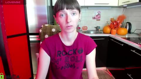 jessicaforris online show from September 21, 7:10 am