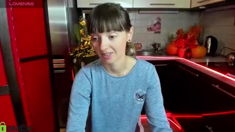 jessicaforris online show from October 9, 7:06 am