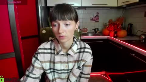 jessicaforris online show from October 14, 7:09 am