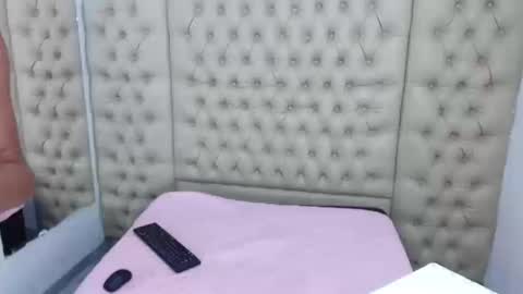 Jessica online show from September 19, 8:31 pm