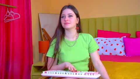 Jessica online show from March 11, 7:03 am