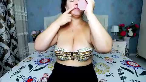 single mommy online show from July 28, 3:13 am