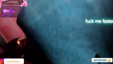 Snapshot of jessicameron chatting on June 18, 1:17 am JESSI AND NAOMI online show from June 18, 1:17 am