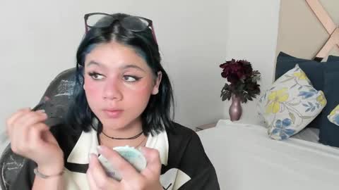 Snapshot of jessicamoonn chatting on May 26, 10:39 pm Jessica online show from May 26, 10:39 pm