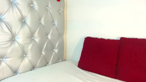 Snapshot of jessicarabbit4 chatting on November 12, 10:20 pm jessicarabbit4 online show from November 12, 10:20 pm