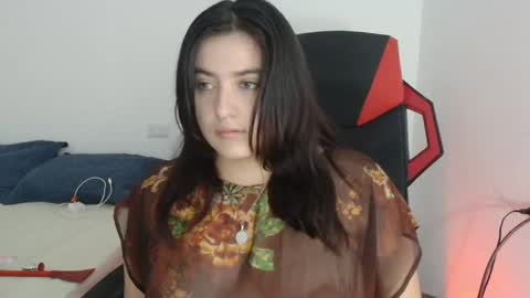 jessicared18 online show from September 19, 1:56 pm
