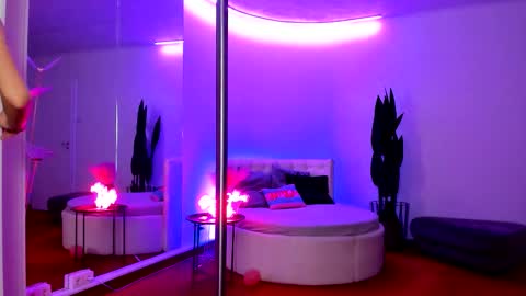 Jessy online show from September 28, 7:19 pm