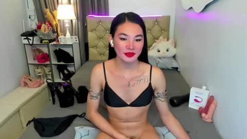 Snapshot of jessie_empress chatting on January 12, 5:33 pm Your naughty Jessie online show from January 12, 5:33 pm