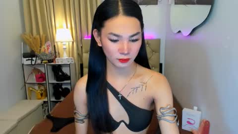Snapshot of jessie_empress chatting on February 16, 6:10 pm Your naughty Jessie online show from February 16, 6:10 pm