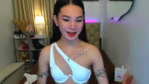 Snapshot of jessie_empress chatting on February 17, 3:20 pm Your naughty Jessie online show from February 17, 3:20 pm