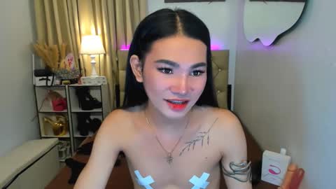 Snapshot of jessie_empress chatting on February 18, 12:37 am Your naughty Jessie online show from February 18, 12:37 am