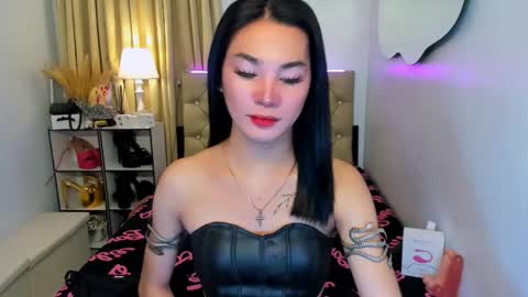 Snapshot of jessie_empress chatting on February 24, 8:03 pm Your naughty Jessie online show from February 24, 8:03 pm