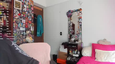 Your Sweet Angel online show from February 7, 6:02 pm