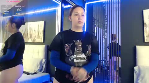 Snapshot of jessie_williams_01 chatting on July 17, 6:46 pm Your Sweet Angel online show from July 17, 6:46 pm