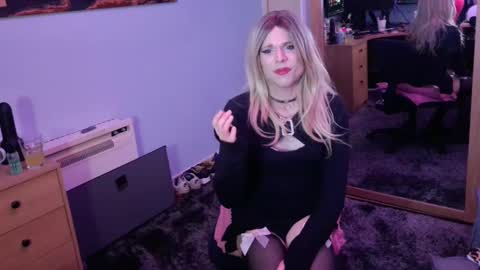 Jessiessicaxx online show from December 20, 4:04 pm