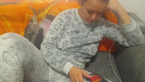 jessiestar3 online show from February 20, 11:54 pm