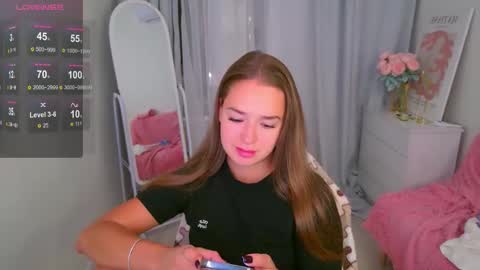 Jessi online show from October 5, 1:42 pm