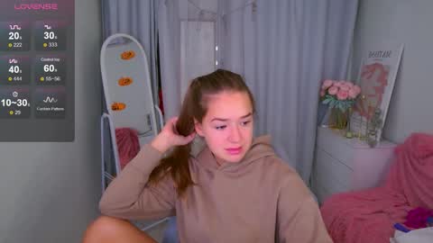 Jessi online show from October 14, 1:56 pm