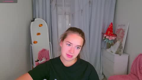 Jessi online show from October 24, 2:02 pm