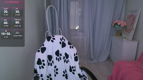 Jessi online show from November 11, 1:55 pm