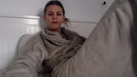 jessieryan online show from January 21, 6:00 am